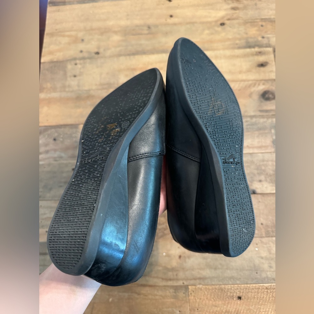 Dansko Shanda Black Waterproof Leather Slip On Wedges 37 - Picture 4 of 5
